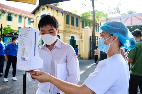 Tin COVID-19 chiều 20-6: Cả nước giảm còn 521 ca mới, TP.HCM chỉ 8 ca - Ảnh 1. Tin COVID-19 chiều 20-6: Cả nước giảm còn 521 ca mới, TP.HCM chỉ 8 ca - Ảnh 1.