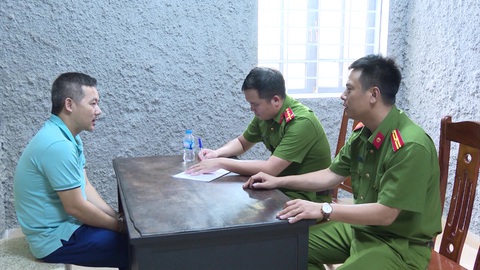 Khởi tố 3 người làm phân bón giả gây thiệt hại cho nông dân - Ảnh 1. Khởi tố 3 người làm phân bón giả gây thiệt hại cho nông dân - Ảnh 1.