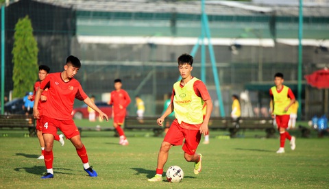 U19 Việt Nam thắng Philippines 4-1 ở Giải U19 Đông Nam Á 2022 - Ảnh 1. U19 Việt Nam thắng Philippines 4-1 ở Giải U19 Đông Nam Á 2022 - Ảnh 1.