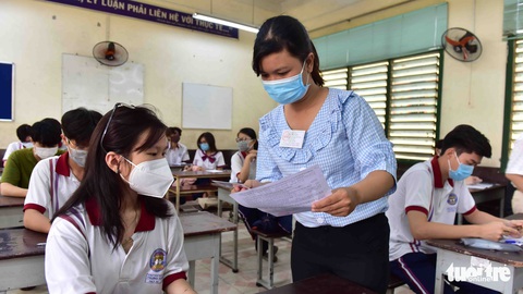Ngày thi tốt nghiệp THPT cận kề, thí sinh lo sốt vó vì chưa có căn cước công dân - Ảnh 1. Ngày thi tốt nghiệp THPT cận kề, thí sinh lo sốt vó vì chưa có căn cước công dân - Ảnh 1.