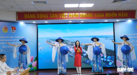 Giao lưu hữu nghị thanh niên Việt Nam - Trung Quốc: Nhịp cầu gắn kết 2 nước - Ảnh 1. Giao lưu hữu nghị thanh niên Việt Nam - Trung Quốc: Nhịp cầu gắn kết 2 nước - Ảnh 1.