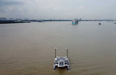 Tàu Pháp đi vòng quanh Trái đất không cần nhiên liệu đến TP.HCM - Ảnh 4. Tàu Pháp đi vòng quanh Trái đất không cần nhiên liệu đến TP.HCM - Ảnh 4.
