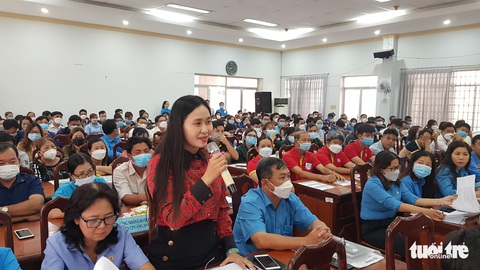 Công nhân kêu khổ giữa ‘bão giá’ và tín dụng đen ‘khủng bố’ - Ảnh 1. Công nhân kêu khổ giữa ‘bão giá’ và tín dụng đen ‘khủng bố’ - Ảnh 1.