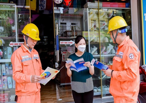 Phó Tổng giám đốc EVNNPC: Điện lực miền Bắc đảm bảo điện an toàn mùa nóng - Ảnh 3. Phó Tổng giám đốc EVNNPC: Điện lực miền Bắc đảm bảo điện an toàn mùa nóng - Ảnh 3.