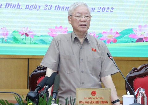 Tổng bí thư Nguyễn Phú Trọng: Phải cắt bỏ một vài cành cây sâu mọt để cứu cả cây - Ảnh 1. Tổng bí thư Nguyễn Phú Trọng: Phải cắt bỏ một vài cành cây sâu mọt để cứu cả cây - Ảnh 1.