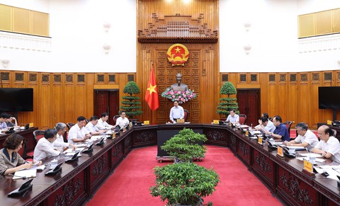 Họp khẩn về thiếu thuốc, Thủ tướng yêu cầu sai thì sửa, không để sợ sai không dám làm - Ảnh 1. Họp khẩn về thiếu thuốc, Thủ tướng yêu cầu sai thì sửa, không để sợ sai không dám làm - Ảnh 1.