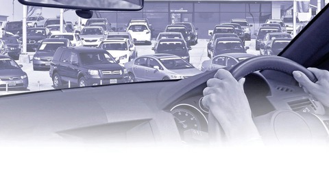 Người Mỹ chấp nhận đi xa 750km chỉ để mua được xe giá rẻ - Ảnh 1. Người Mỹ chấp nhận đi xa 750km chỉ để mua được xe giá rẻ - Ảnh 1.