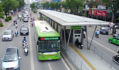 Hà Nội: Đề xuất xe chở khách từ 24 chỗ, xe buýt thường được chạy làn BRT - Ảnh 1. Hà Nội: Đề xuất xe chở khách từ 24 chỗ, xe buýt thường được chạy làn BRT - Ảnh 1.