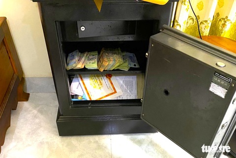 Phá dây đề ở Bảo Lộc giao dịch hơn 300 triệu mỗi ngày - Ảnh 2. Phá dây đề ở Bảo Lộc giao dịch hơn 300 triệu mỗi ngày - Ảnh 2.