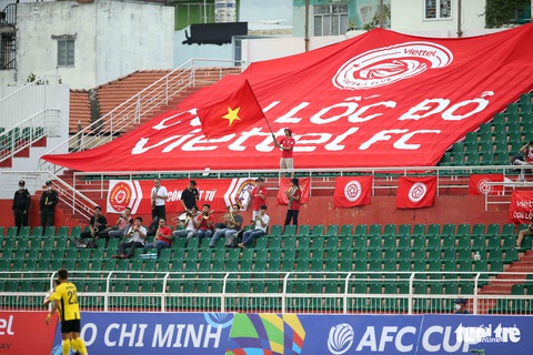 Sân Thống Nhất đìu hiu ngày Viettel đá mở màn AFC Cup 2022 - Ảnh 4. Sân Thống Nhất đìu hiu ngày Viettel đá mở màn AFC Cup 2022 - Ảnh 4.