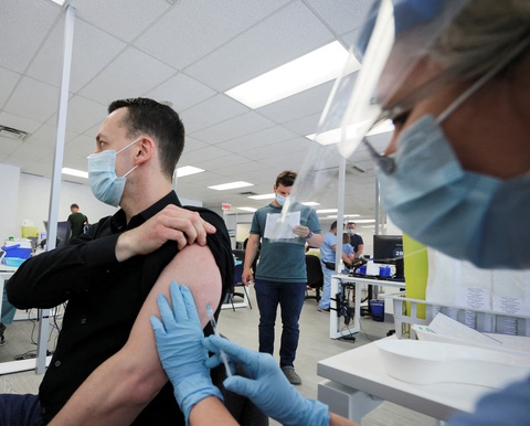CDC Mỹ: Có bằng chứng đậu mùa khỉ lây giữa người trong nhà - Ảnh 1. CDC Mỹ: Có bằng chứng đậu mùa khỉ lây giữa người trong nhà - Ảnh 1.