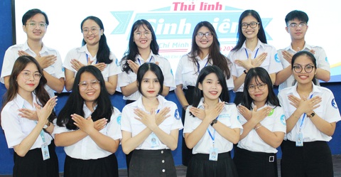 Đủ bản lĩnh mới thành thủ lĩnh - Ảnh 1. Đủ bản lĩnh mới thành thủ lĩnh - Ảnh 1.
