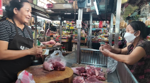Giá cả hằng ngày 25-6: Chợ lẻ tham gia chương trình giảm giá; Giá heo hơi vượt 60.000 đồng/kg - Ảnh 2. Giá cả hằng ngày 25-6: Chợ lẻ tham gia chương trình giảm giá; Giá heo hơi vượt 60.000 đồng/kg - Ảnh 2.