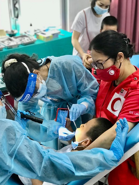 Khám sức khỏe miễn phí cho người Việt ở Malaysia - Ảnh 2. Khám sức khỏe miễn phí cho người Việt ở Malaysia - Ảnh 2.