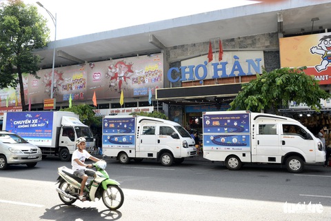 Chuyến xe ‘không tiền mặt’ được chào đón ở trung tâm du lịch miền Trung - Ảnh 7. Chuyến xe ‘không tiền mặt’ được chào đón ở trung tâm du lịch miền Trung - Ảnh 7.