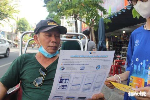 Chuyến xe ‘không tiền mặt’ được chào đón ở trung tâm du lịch miền Trung - Ảnh 5. Chuyến xe ‘không tiền mặt’ được chào đón ở trung tâm du lịch miền Trung - Ảnh 5.