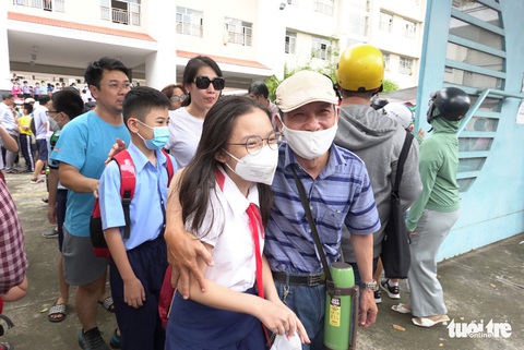 Tuyển sinh lớp 6 Trường Trần Đại Nghĩa: Đề dễ, thí sinh thích thú với phần tiếng Việt - Ảnh 1. Tuyển sinh lớp 6 Trường Trần Đại Nghĩa: Đề dễ, thí sinh thích thú với phần tiếng Việt - Ảnh 1.