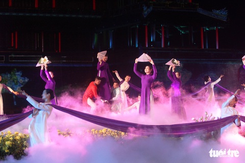 Khai màn Tuần lễ Festival Huế 2022: Một Huế rất thơ và hiện đại - Ảnh 5. Khai màn Tuần lễ Festival Huế 2022: Một Huế rất thơ và hiện đại - Ảnh 5.