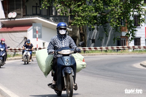 Thời tiết hôm nay 25-6: Nam Bộ mưa rải rác, Bắc Bộ nắng nóng trở lại - Ảnh 1. Thời tiết hôm nay 25-6: Nam Bộ mưa rải rác, Bắc Bộ nắng nóng trở lại - Ảnh 1.