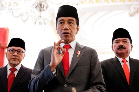 Tổng thống Indonesia nói sẽ yêu cầu ông Putin ban hành lệnh ngừng bắn ngay lập tức - Ảnh 1. Tổng thống Indonesia nói sẽ yêu cầu ông Putin ban hành lệnh ngừng bắn ngay lập tức - Ảnh 1.