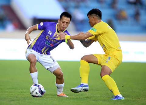CLB Hà Nội lỡ cơ hội lên đầu bảng V-League 2022 - Ảnh 1. CLB Hà Nội lỡ cơ hội lên đầu bảng V-League 2022 - Ảnh 1.