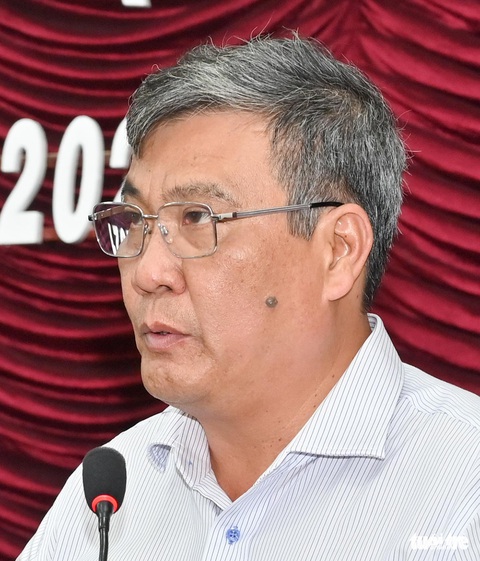 UBND tỉnh Bình Thuận đề nghị kỷ luật chủ tịch, cựu chủ tịch UBND tỉnh - Ảnh 2. UBND tỉnh Bình Thuận đề nghị kỷ luật chủ tịch, cựu chủ tịch UBND tỉnh - Ảnh 2.