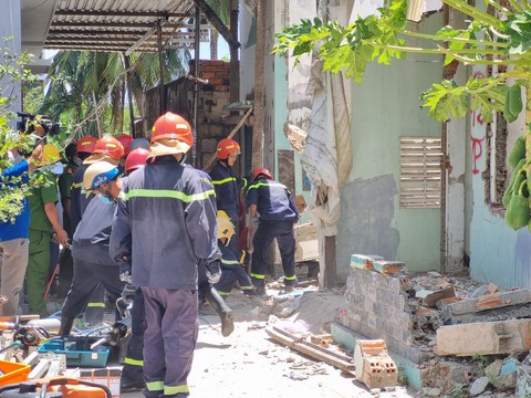 Sập tường trong lúc thi công, một công nhân tử vong - Ảnh 1. Sập tường trong lúc thi công, một công nhân tử vong - Ảnh 1.
