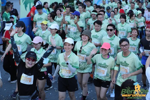 Bến Tre Marathon quảng bá nét đẹp xứ dừa - Ảnh 1. Bến Tre Marathon quảng bá nét đẹp xứ dừa - Ảnh 1.