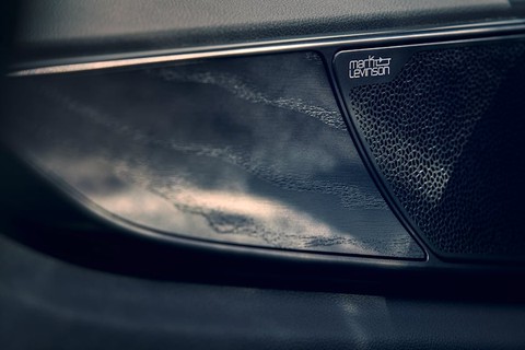 Lexus: Nghiên cứu dựng rạp hát trước khi xe ra mắt tới... 5 năm - Ảnh 3. Lexus: Nghiên cứu dựng rạp hát trước khi xe ra mắt tới... 5 năm - Ảnh 3.