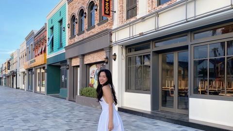 Hà Trúc và Cao Thiên Trang chào hè tại Hồ Tràm - Phan Thiết - Ảnh 1. Hà Trúc và Cao Thiên Trang chào hè tại Hồ Tràm - Phan Thiết - Ảnh 1.