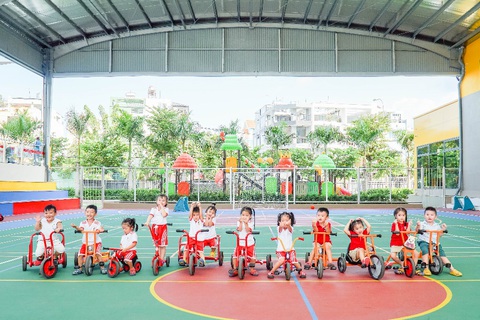 Royal School Phú Lâm ‘đón’ trẻ mầm non với mức ưu đãi học phí lớn - Ảnh 3. Royal School Phú Lâm ‘đón’ trẻ mầm non với mức ưu đãi học phí lớn - Ảnh 3.