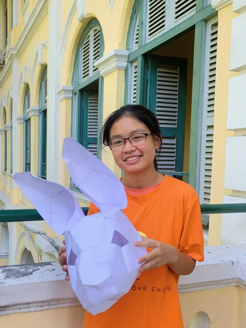 Nữ thủ khoa kỳ thi lớp 10 TP.HCM: Coi kết quả mình cũng bất ngờ lắm - Ảnh 2. Nữ thủ khoa kỳ thi lớp 10 TP.HCM: Coi kết quả mình cũng bất ngờ lắm - Ảnh 2.