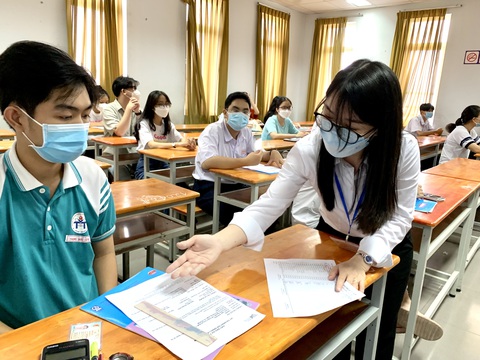 Đủ điều kiện trúng tuyển sớm, cần làm gì? - Ảnh 1. Đủ điều kiện trúng tuyển sớm, cần làm gì? - Ảnh 1.