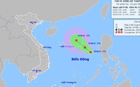 Biển Đông khả năng xuất hiện áp thấp nhiệt đới trong 24 giờ tới - Ảnh 1. Biển Đông khả năng xuất hiện áp thấp nhiệt đới trong 24 giờ tới - Ảnh 1.