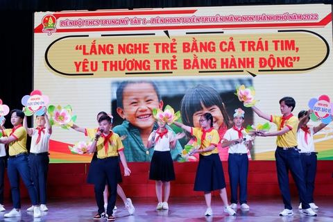 Lời con trẻ lên án về xâm hại và bạo hành trẻ em - Ảnh 1. Lời con trẻ lên án về xâm hại và bạo hành trẻ em - Ảnh 1.