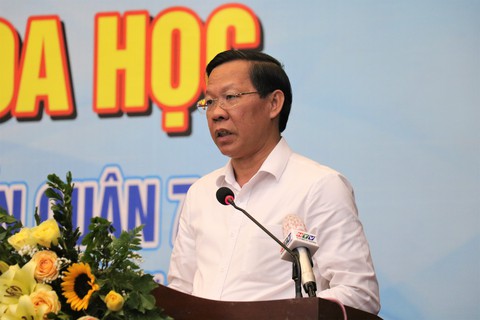 Ông Nguyễn Văn Đua: Đề xuất chuyển KCX Tân Thuận thành khu dịch vụ giáo dục, y tế, khách sạn - Ảnh 2. Ông Nguyễn Văn Đua: Đề xuất chuyển KCX Tân Thuận thành khu dịch vụ giáo dục, y tế, khách sạn - Ảnh 2.