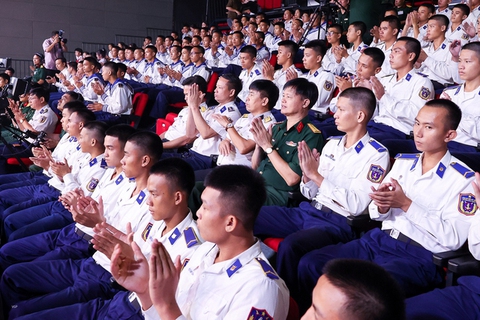 Thủ tướng: Đại dương đang đứng trước nhiều thách thức chưa từng có - Ảnh 2. Thủ tướng: Đại dương đang đứng trước nhiều thách thức chưa từng có - Ảnh 2.