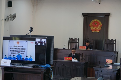 Tòa Bình Chánh mở phiên họp trực tuyến đưa người vào cơ sở cai nghiện đầu tiên - Ảnh 1. Tòa Bình Chánh mở phiên họp trực tuyến đưa người vào cơ sở cai nghiện đầu tiên - Ảnh 1.