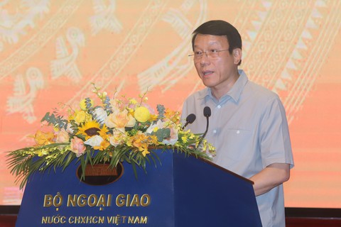 Bộ Công an chỉ ra nguyên nhân người Việt phạm pháp ở nước ngoài nhiều - Ảnh 2. Bộ Công an chỉ ra nguyên nhân người Việt phạm pháp ở nước ngoài nhiều - Ảnh 2.