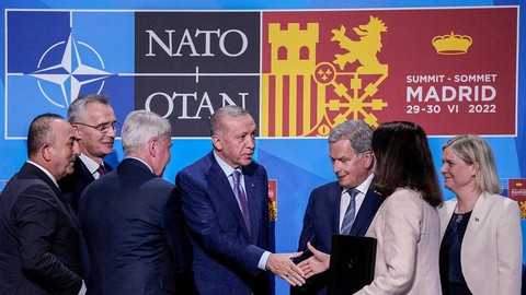 Thổ Nhĩ Kỳ đổi ý, chuyển sang ủng hộ Phần Lan và Thụy Điển gia nhập NATO - Ảnh 1. Thổ Nhĩ Kỳ đổi ý, chuyển sang ủng hộ Phần Lan và Thụy Điển gia nhập NATO - Ảnh 1.