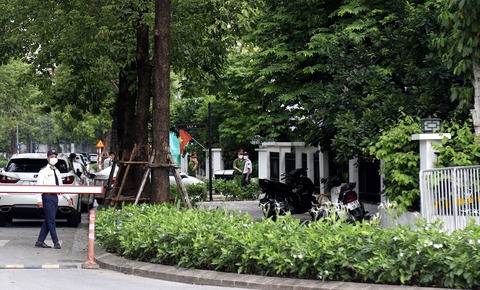Người dân đồng lòng, ủng hộ chống tham nhũng - Ảnh 1. Người dân đồng lòng, ủng hộ chống tham nhũng - Ảnh 1.