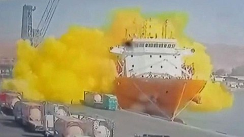 5 thuyền viên Việt thiệt mạng trong vụ nổ khí độc kinh hoàng ở Jordan - Ảnh 3. 5 thuyền viên Việt thiệt mạng trong vụ nổ khí độc kinh hoàng ở Jordan - Ảnh 3.