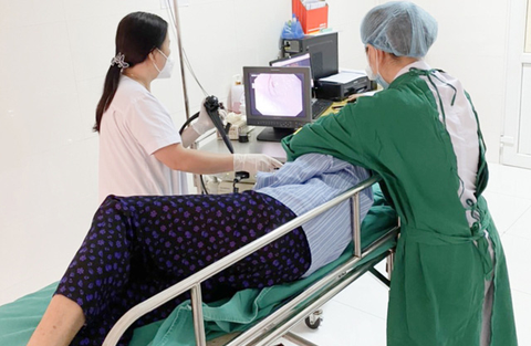 Người phụ nữ có tim nằm bên phải, dạ dày ‘đảo ngược’ vẫn sống bình thường - Ảnh 1. Người phụ nữ có tim nằm bên phải, dạ dày ‘đảo ngược’ vẫn sống bình thường - Ảnh 1.