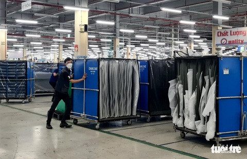 Tin sáng 3-6: TP.HCM di dời 20.300 nhà ven kênh rạch; Người lao động sắp được tạm trú trong KCN - Ảnh 1. Tin sáng 3-6: TP.HCM di dời 20.300 nhà ven kênh rạch; Người lao động sắp được tạm trú trong KCN - Ảnh 1.