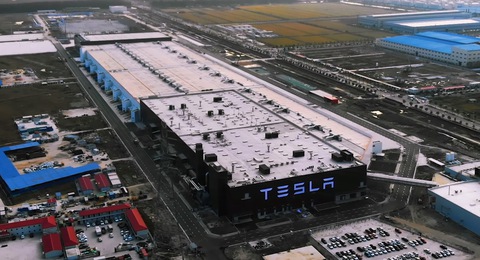 Tesla lại gặp hạn vì CEO Elon Musk ‘vạ miệng’ - Ảnh 2. Tesla lại gặp hạn vì CEO Elon Musk ‘vạ miệng’ - Ảnh 2.