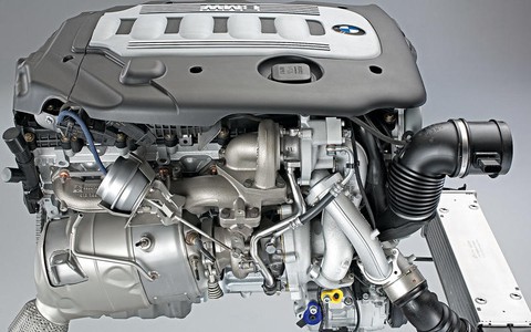 Những động cơ xuất sắc nhất trong 2 thập kỷ qua: Cuộc chơi của BMW và Ferrari - Ảnh 11. Những động cơ xuất sắc nhất trong 2 thập kỷ qua: Cuộc chơi của BMW và Ferrari - Ảnh 11.