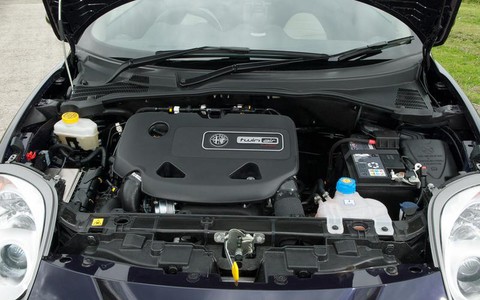 Những động cơ xuất sắc nhất trong 2 thập kỷ qua: Cuộc chơi của BMW và Ferrari - Ảnh 14. Những động cơ xuất sắc nhất trong 2 thập kỷ qua: Cuộc chơi của BMW và Ferrari - Ảnh 14.