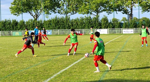 Tuyển nữ Việt Nam gặp chủ nhà Pháp: Đối thủ hứa hẹn tung đội hình mạnh nhất - Ảnh 2. Tuyển nữ Việt Nam gặp chủ nhà Pháp: Đối thủ hứa hẹn tung đội hình mạnh nhất - Ảnh 2.