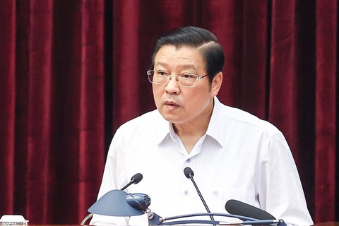 Sau các vụ án đặc biệt nghiêm trọng đều có bóng dáng cán bộ dung túng, tiếp tay, thậm chí chủ mưu - Ảnh 1. Sau các vụ án đặc biệt nghiêm trọng đều có bóng dáng cán bộ dung túng, tiếp tay, thậm chí chủ mưu - Ảnh 1.