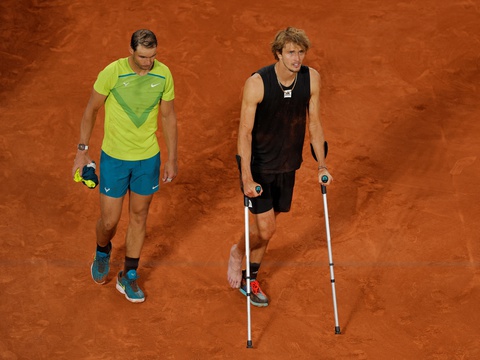 Zverev bỏ cuộc vì chấn thương, Nadal vào chung kết Roland Garros 2022 - Ảnh 6. Zverev bỏ cuộc vì chấn thương, Nadal vào chung kết Roland Garros 2022 - Ảnh 6.